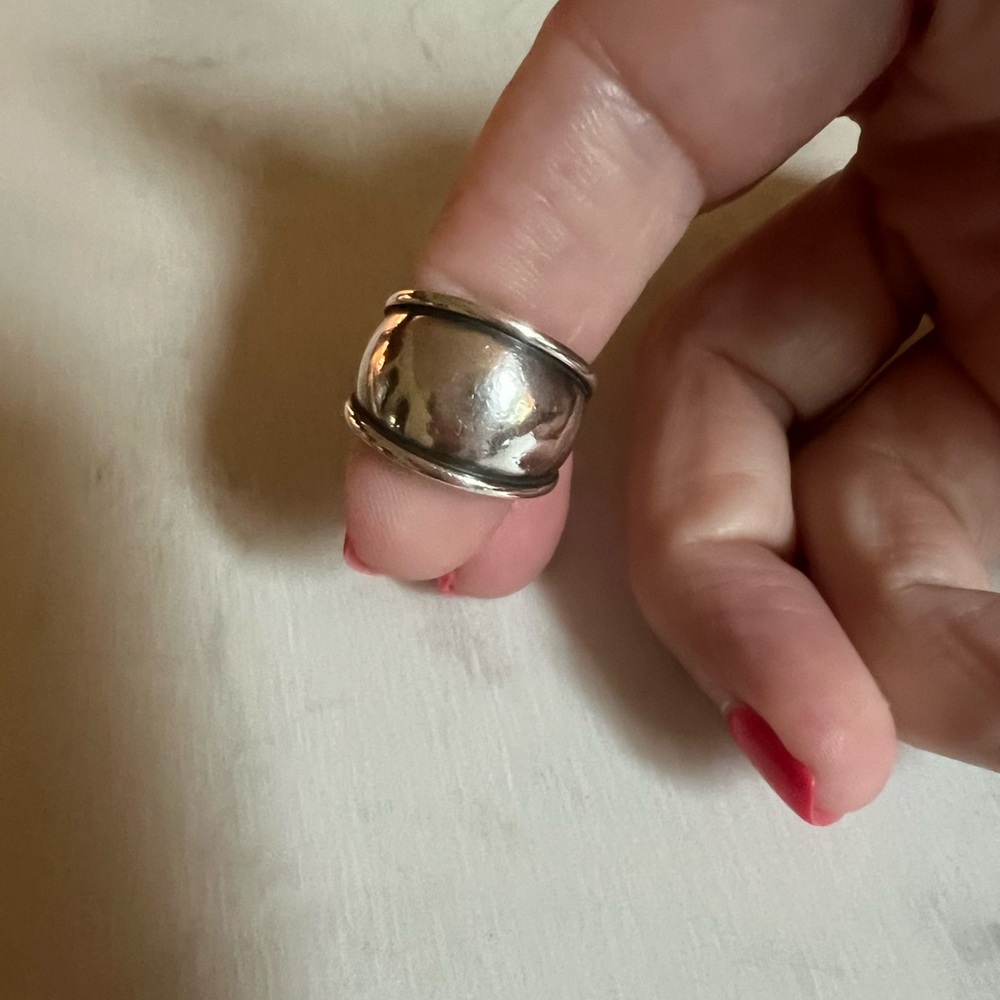 James Avery Dome Band ring size 5